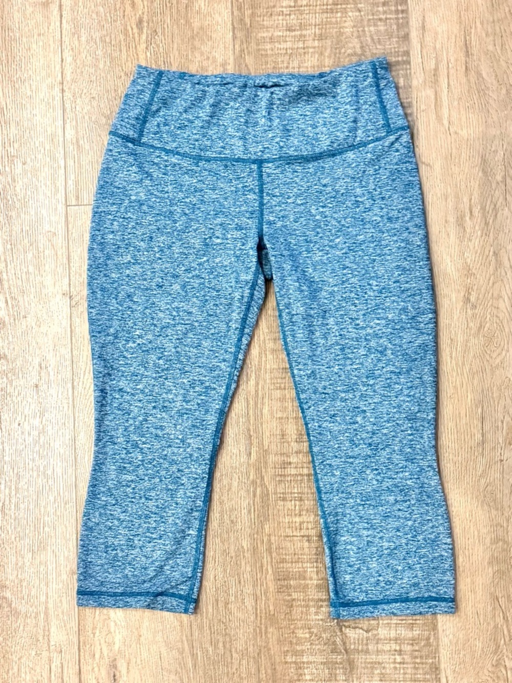 Patagonia Blue Heather Cropped Leggings Size Medium Athletic Yoga Pants